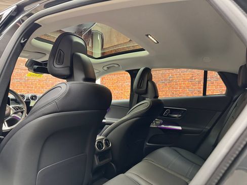 Used 2026 Mercedes-Benz GLC 300 4MATIC image 3