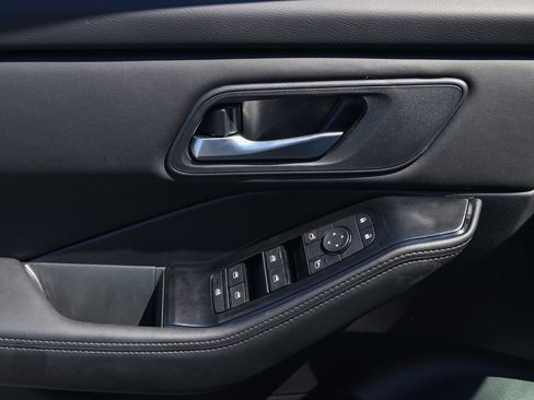 New 2026 Nissan Rogue SV FWD image 24