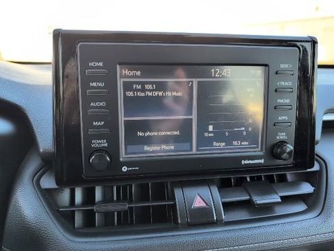 Used 2021 Toyota RAV4 XLE image 19