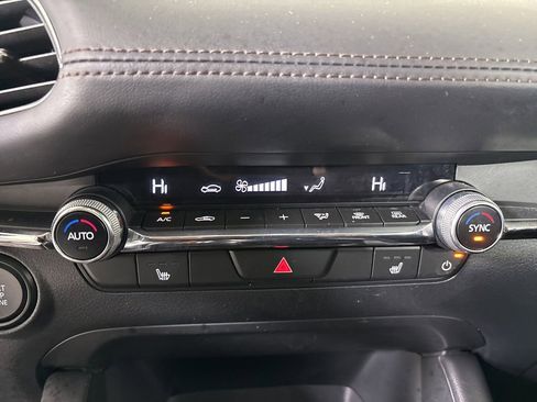 Used 2025 MAZDA MAZDA3 s image 18