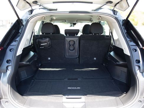 Used 2020 Nissan Rogue S AWD/4WD image 22