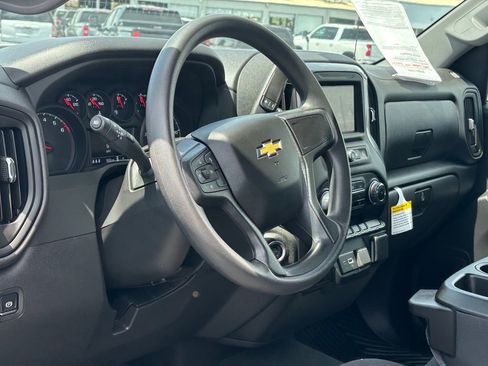 Used 2025 Chevrolet Silverado 1500 Custom RWD image 8