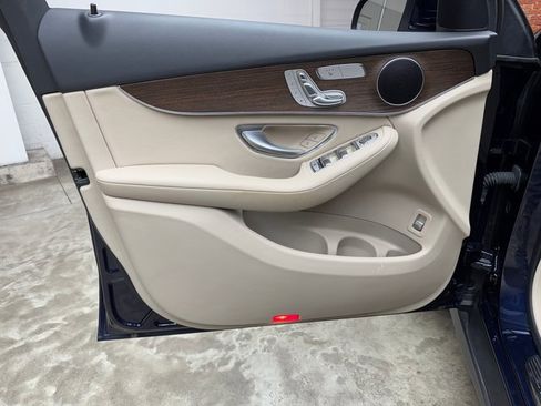 Certified 2022 Mercedes-Benz GLC 300 GLC 300 image 10