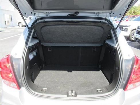 Used 2019 Chevrolet Trax LT w/ LT Convenience Package image 33