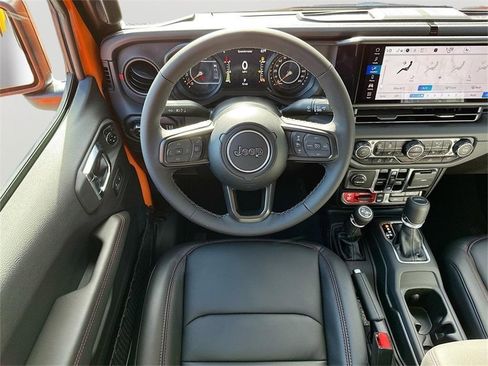 New 2025 Jeep Gladiator Rubicon w/ Convenience Group image 21