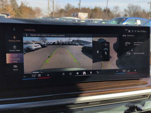 Used 2026 BMW X5 xDrive40i w/ M Sport Package image 32