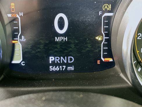 Used 2020 Jeep Gladiator Overland image 19