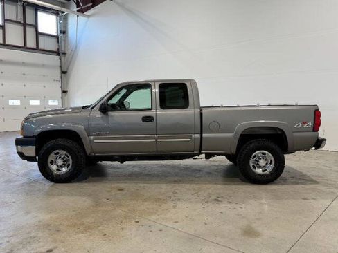 Used 2006 Chevrolet Silverado 2500 LT AWD/4WD image 12