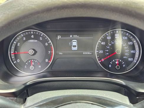 Used 2022 Kia Forte LXS FWD image 18