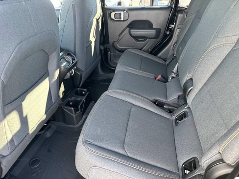 New 2026 Jeep Gladiator Sport AWD/4WD image 14
