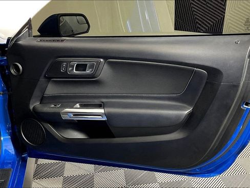 Used 2020 Ford Mustang GT w/ Ford Safe & Smart Package RWD image 23