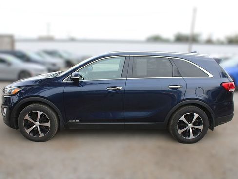 Used 2017 Kia Sorento EX image 14