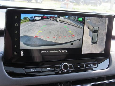 New 2025 Mitsubishi Outlander SE image 15