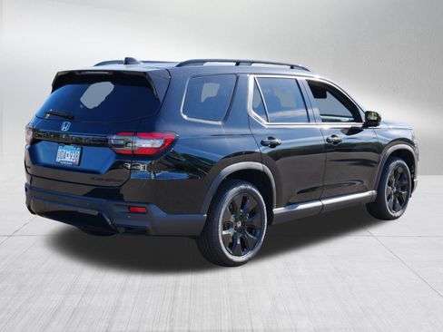 Used 2026 Honda Pilot Black Edition image 7