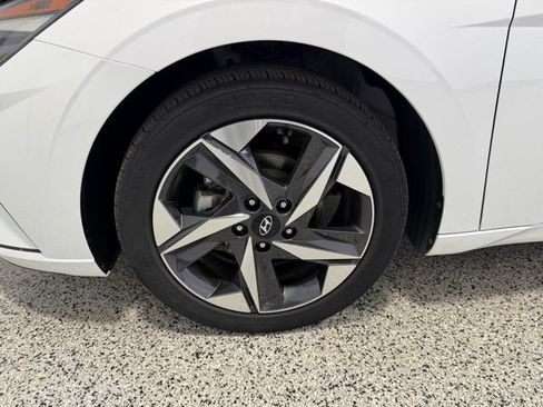 Used 2023 Hyundai Elantra SEL w/ Convenience Package FWD image 29