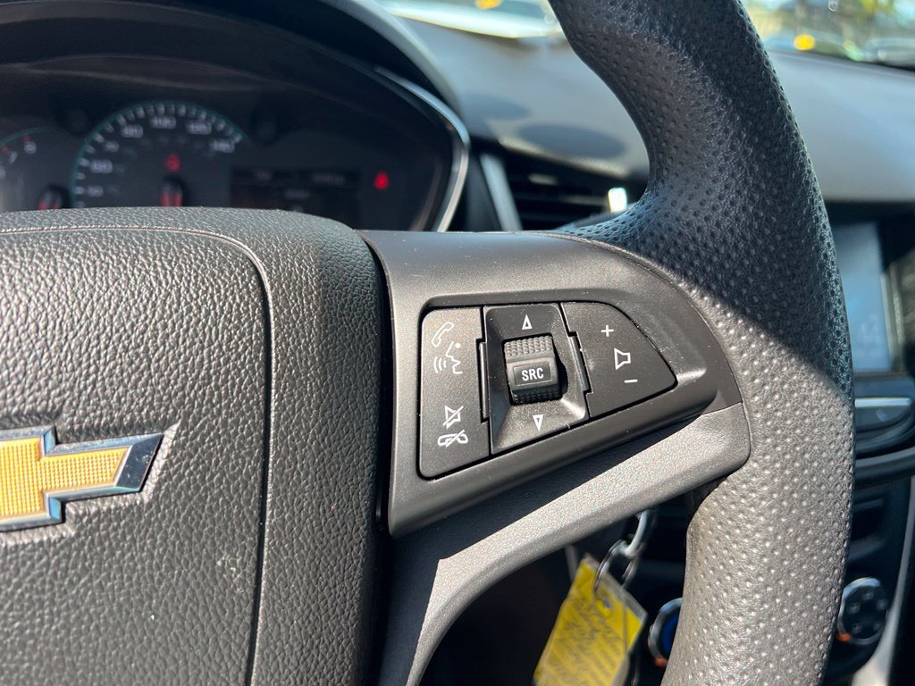 Used 2017 Chevrolet Trax LS FWD image 36