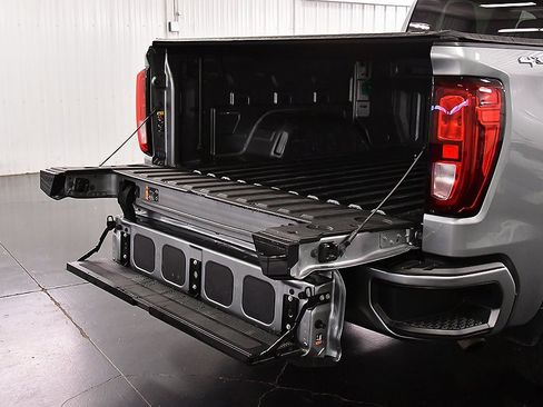 Used 2023 GMC Sierra 1500 Elevation image 15
