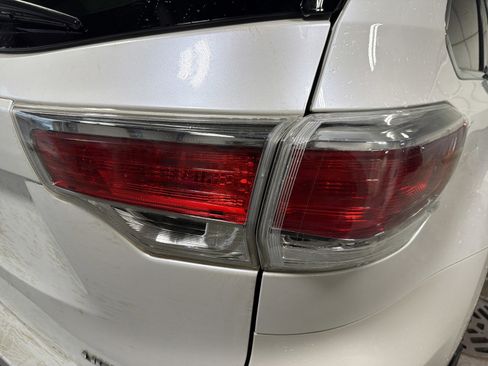 Used 2016 Toyota Highlander Limited image 7