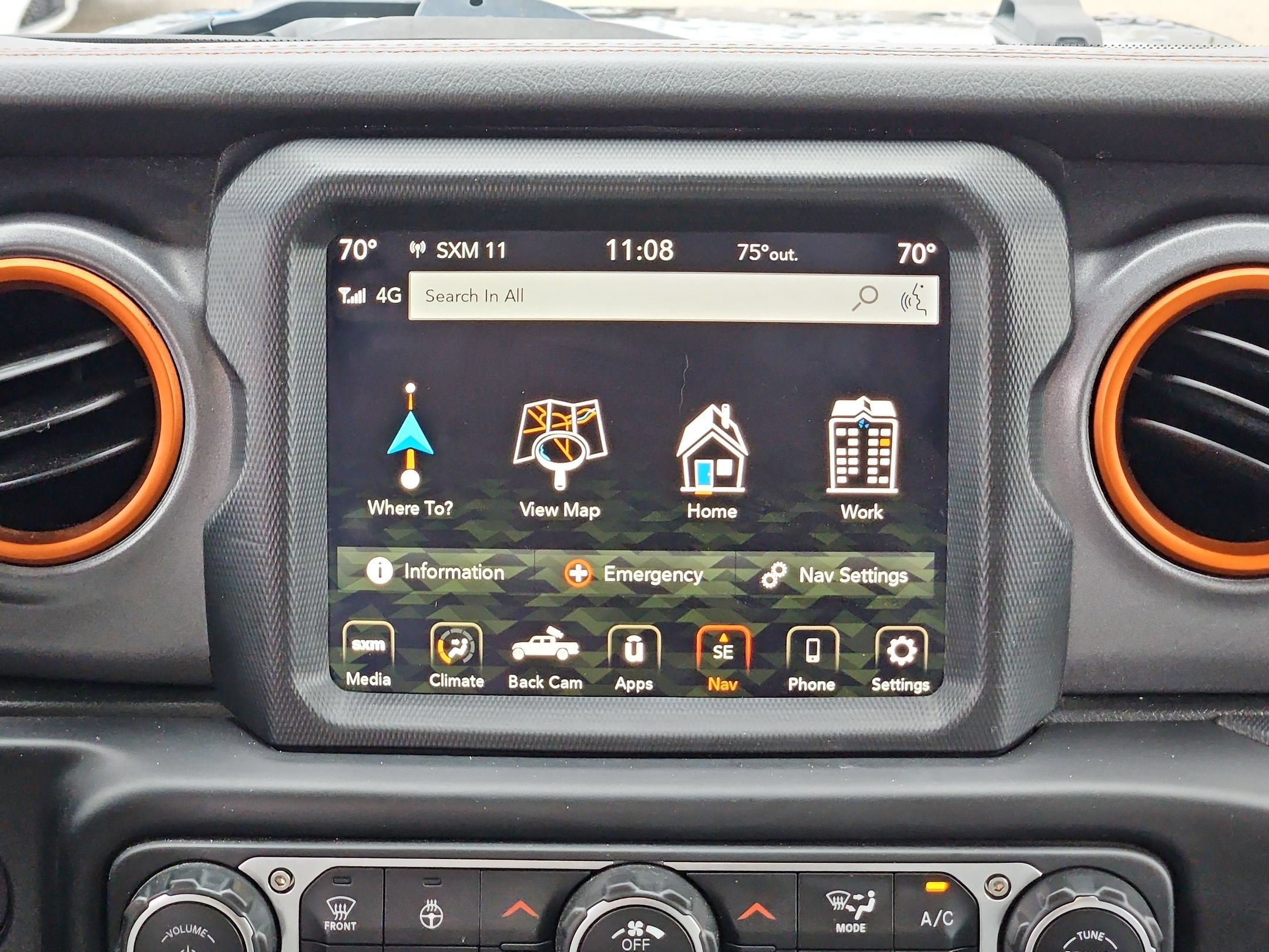 Used 2021 Jeep Gladiator Mojave AWD/4WD image 17