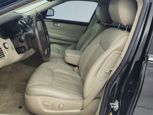 Used 2011 Cadillac DTS image 16