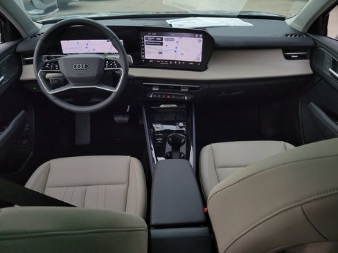New 2026 Audi Q3 quattro 2.0T AWD/4WD image 23