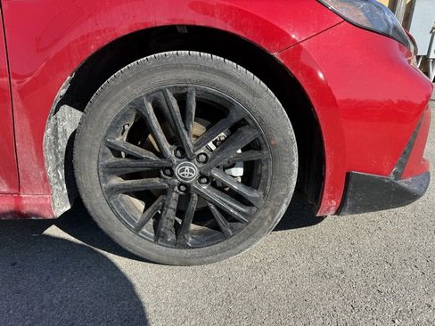 Used 2025 Toyota Camry SE w/ Convenience Package image 4