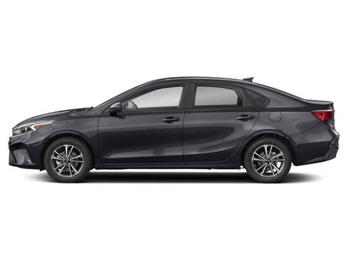 Certified 2023 Kia Forte LXS FWD image 3