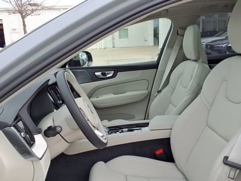 New 2026 Volvo XC60 B5 Ultra w/ Climate Package image 14