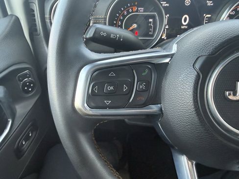 Used 2023 Jeep Gladiator Overland image 29