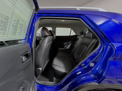 Used 2024 Hyundai Venue Limited image 29