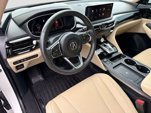 Used 2025 Acura MDX FWD image 9