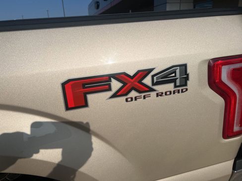 Used 2017 Ford F150 XLT w/ Equipment Group 302A Luxury image 6