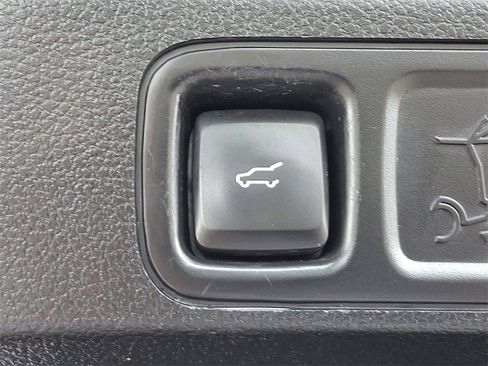 Certified 2021 Ford Expedition XLT image 31