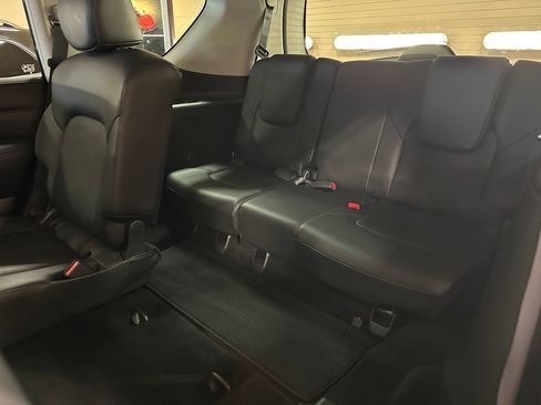 Used 2023 INFINITI QX80 Luxe w/ Cargo Package AWD/4WD image 14