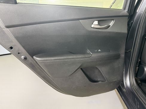 Used 2021 Kia Forte LXS FWD image 26