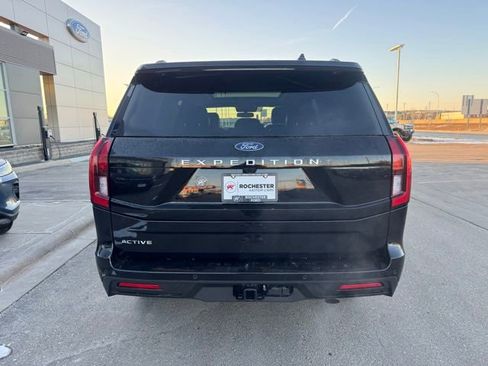 Certified 2025 Ford Expedition Active image 47