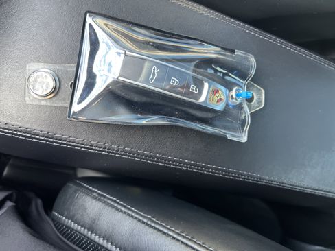 Used 2022 Porsche 911 Carrera image 33