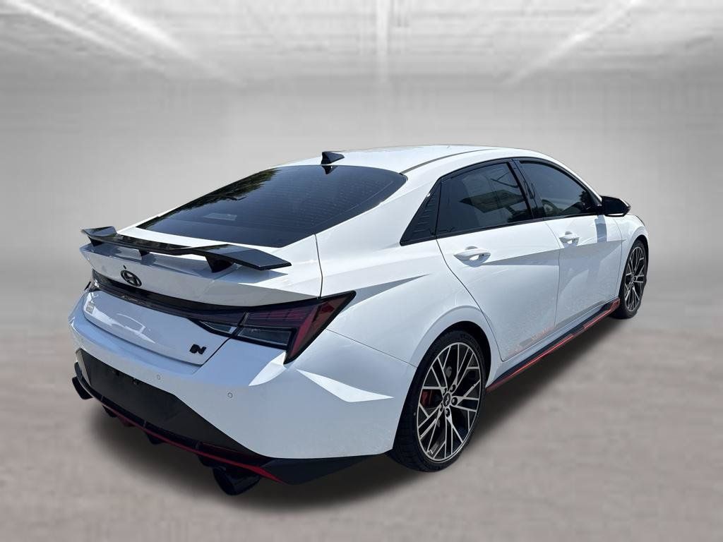 Used 2022 Hyundai Elantra N FWD image 5