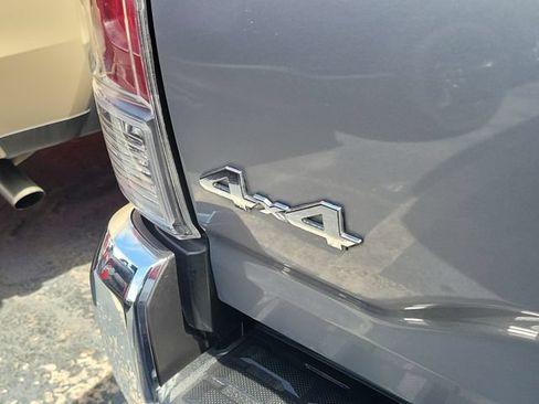 Used 2021 Toyota Tacoma SR5 RWD image 6