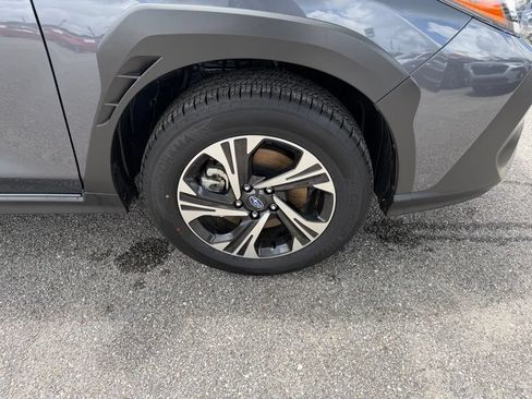 Used 2025 Subaru Crosstrek 2.5i Premium AWD/4WD image 4