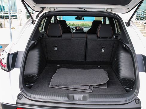 Certified 2025 Honda HR-V Sport image 27