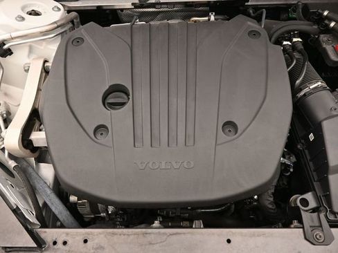 Used 2023 Volvo XC60 B5 Ultimate image 35