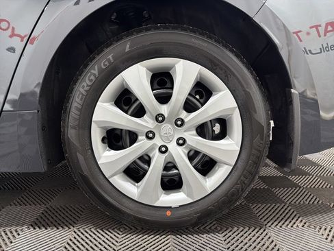 Used 2026 Toyota Corolla LE FWD image 32