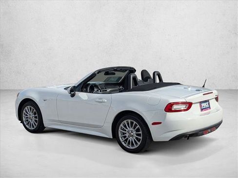 Used 2020 FIAT 124 Spider Classica w/ Technology Group image 8