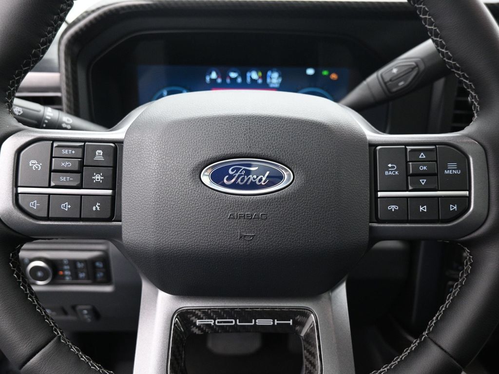 New 2026 Ford F250 Lariat w/ Black Appearance Package AWD/4WD image 12