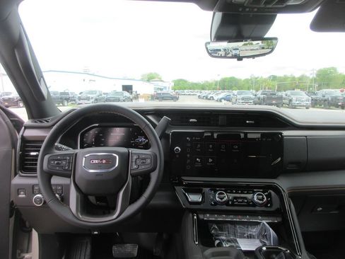 New 2026 GMC Sierra 2500 AT4 w/ AT4 Premium Plus Package AWD/4WD image 18