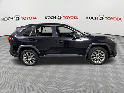 Used 2020 Toyota RAV4 XLE Premium AWD/4WD image 9