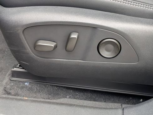 New 2025 Chevrolet Blazer EV LT image 36