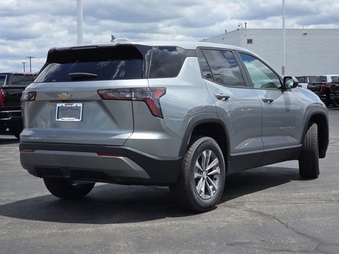 New 2026 Chevrolet Equinox LT w/ Convenience Package II AWD/4WD image 23