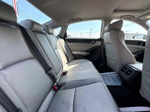 Used 2020 Honda Accord EX image 23